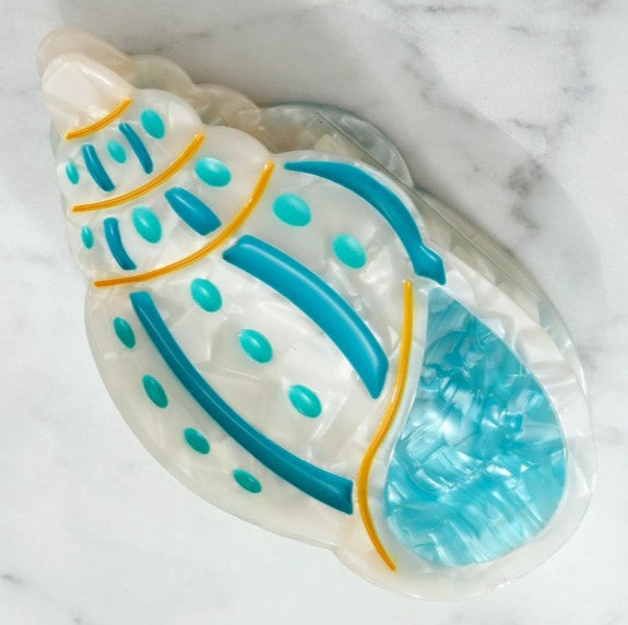 CONCH SHELL HAIR CLIP